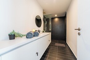 4Pax Studio with Magnificent View PJ SS2