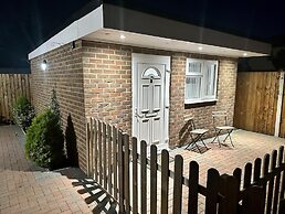 Beautiful 1-bed Modern Luxury Apartment in Luton