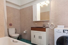Modern Equipped apt w Balcony GC 3120-02