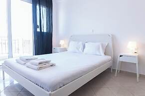 Gorgeous Apt w Magical View GC 3332-02
