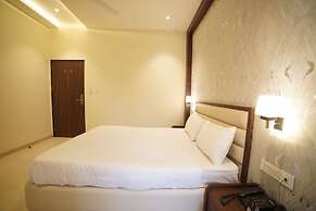 HOTEL MAYUR