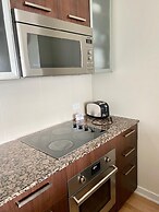 iHost Suites Downtown Toronto