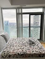 iHost Suites Downtown Toronto