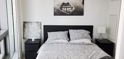 iHost Suites Downtown Toronto