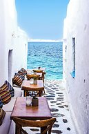 aniko suites White Alley