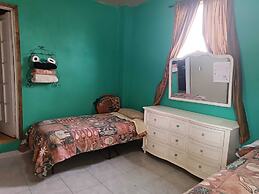 HOSPEDAJE BARATO MI CASITA DE COLORES