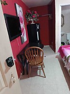 HOSPEDAJE BARATO MI CASITA DE COLORES
