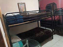 HOSPEDAJE BARATO MI CASITA DE COLORES