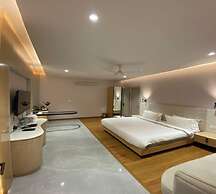 Grand 5 Resort