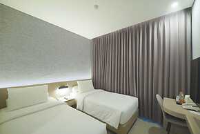Front One Boutique Hotel Taman Anggrek