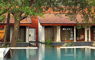 Baymaas Lake house