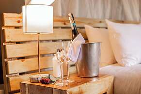 Adrift River Club