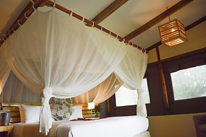 Adrift River Club
