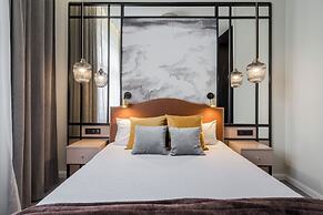 Astoria Boutique Suites - by BQA