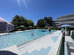 Lovely Studio With 12 Shared Pools - Beahost