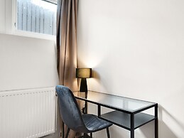 Charm 3 - Cozy 1-bdr Apt With Shared Garden