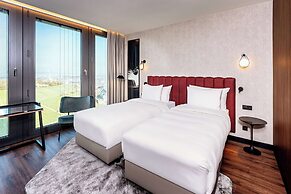Radisson Blu Hotel At Porsche Design Tower Stuttgart