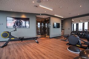 Radisson Blu Hotel At Porsche Design Tower Stuttgart