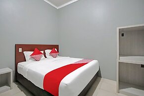 OYO 90359 Sbh Residence