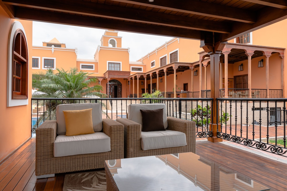 Hotel & Hacienda La Caravedo