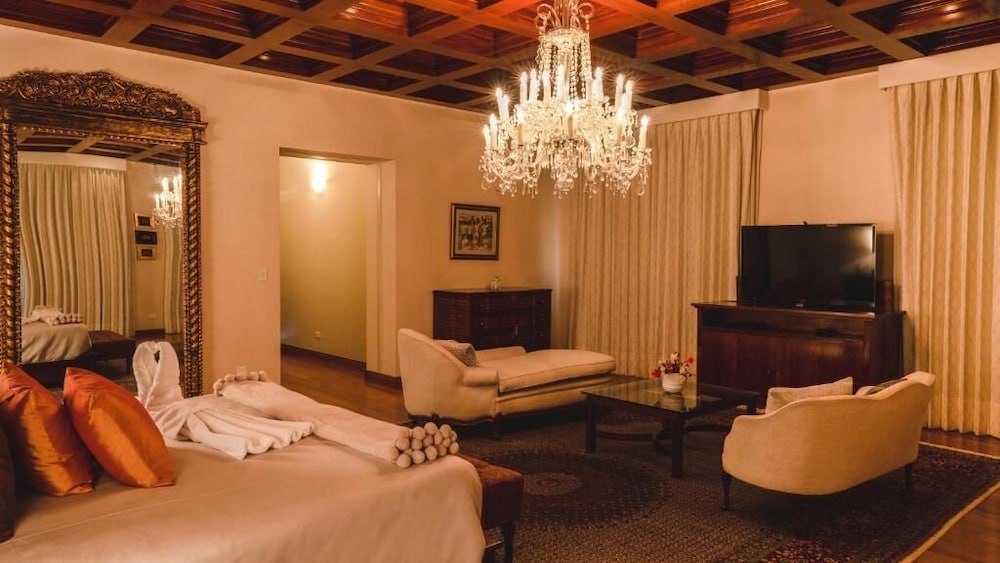Hotel & Hacienda La Caravedo