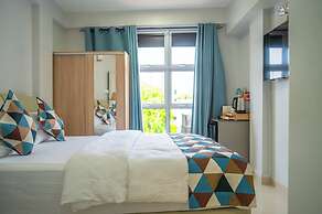 TOUR INN