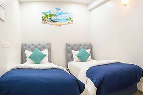 TOUR INN