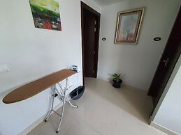 TOUR INN