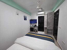 TOUR INN