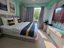 TOUR INN