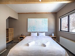 Shousugi Chalet by Elite Havens