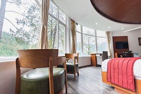 Himalayan Splendour Resort