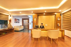 Himalayan Splendour Resort