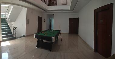 Himalayan Splendour Resort