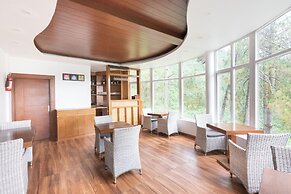 Himalayan Splendour Resort