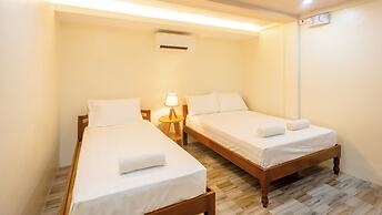 ALONA BEACH SIDE INN