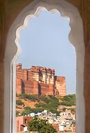 THE STEPWELL HOTEL