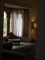 THE STEPWELL HOTEL