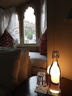 THE STEPWELL HOTEL