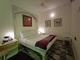 THE STEPWELL HOTEL