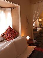 THE STEPWELL HOTEL