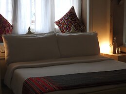 THE STEPWELL HOTEL
