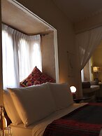 THE STEPWELL HOTEL
