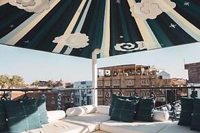 THE STEPWELL HOTEL