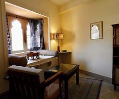 THE STEPWELL HOTEL