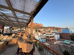 THE STEPWELL HOTEL