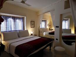 THE STEPWELL HOTEL