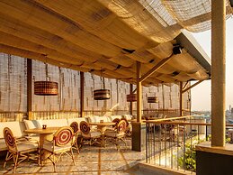 THE STEPWELL HOTEL