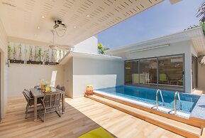 3-bdr luxury villa at a villa resort