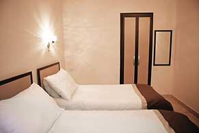 Comfort House Hotel